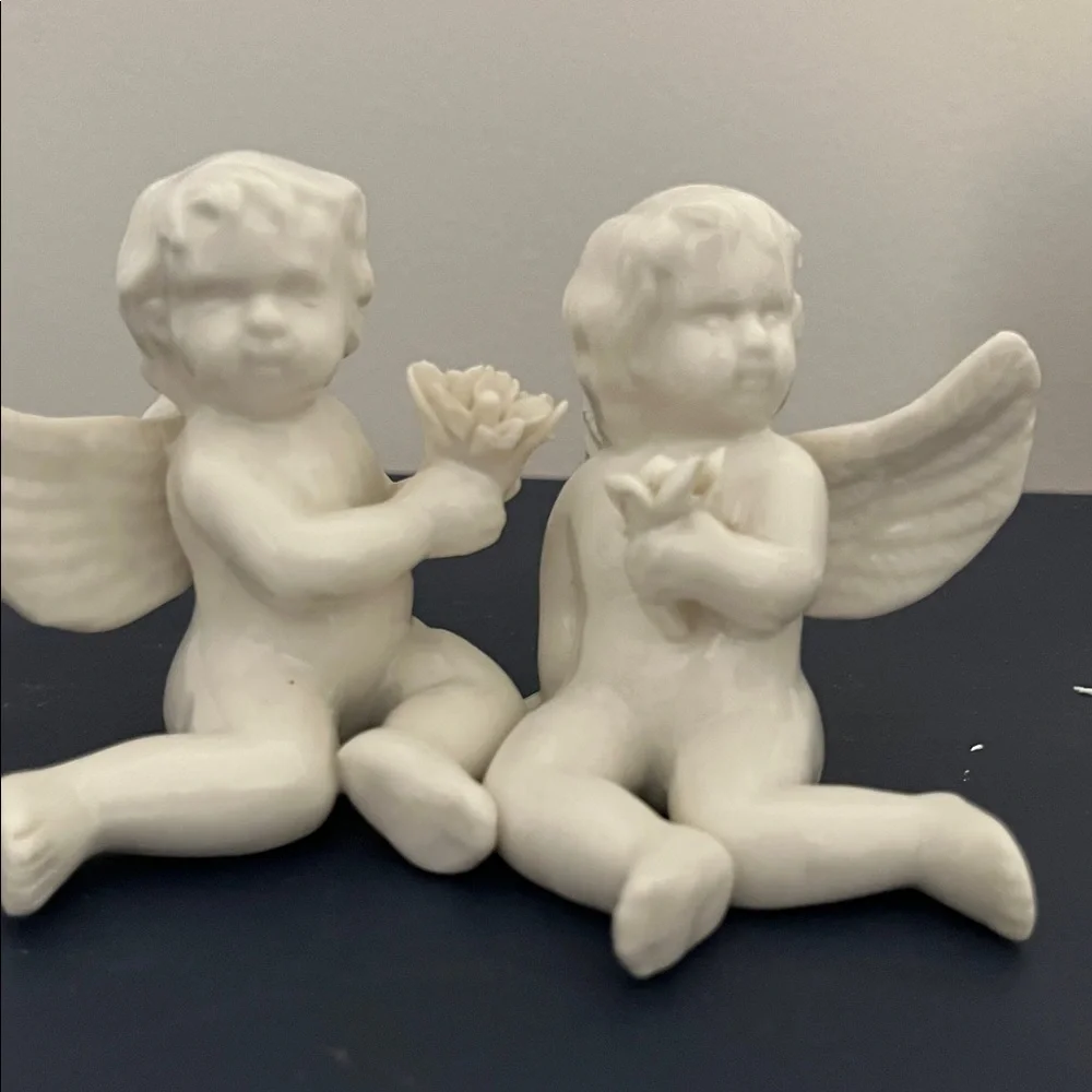 Porcelain Angel-Fairys-Cherubs 2 Vintage Excellent Condition white porcelain